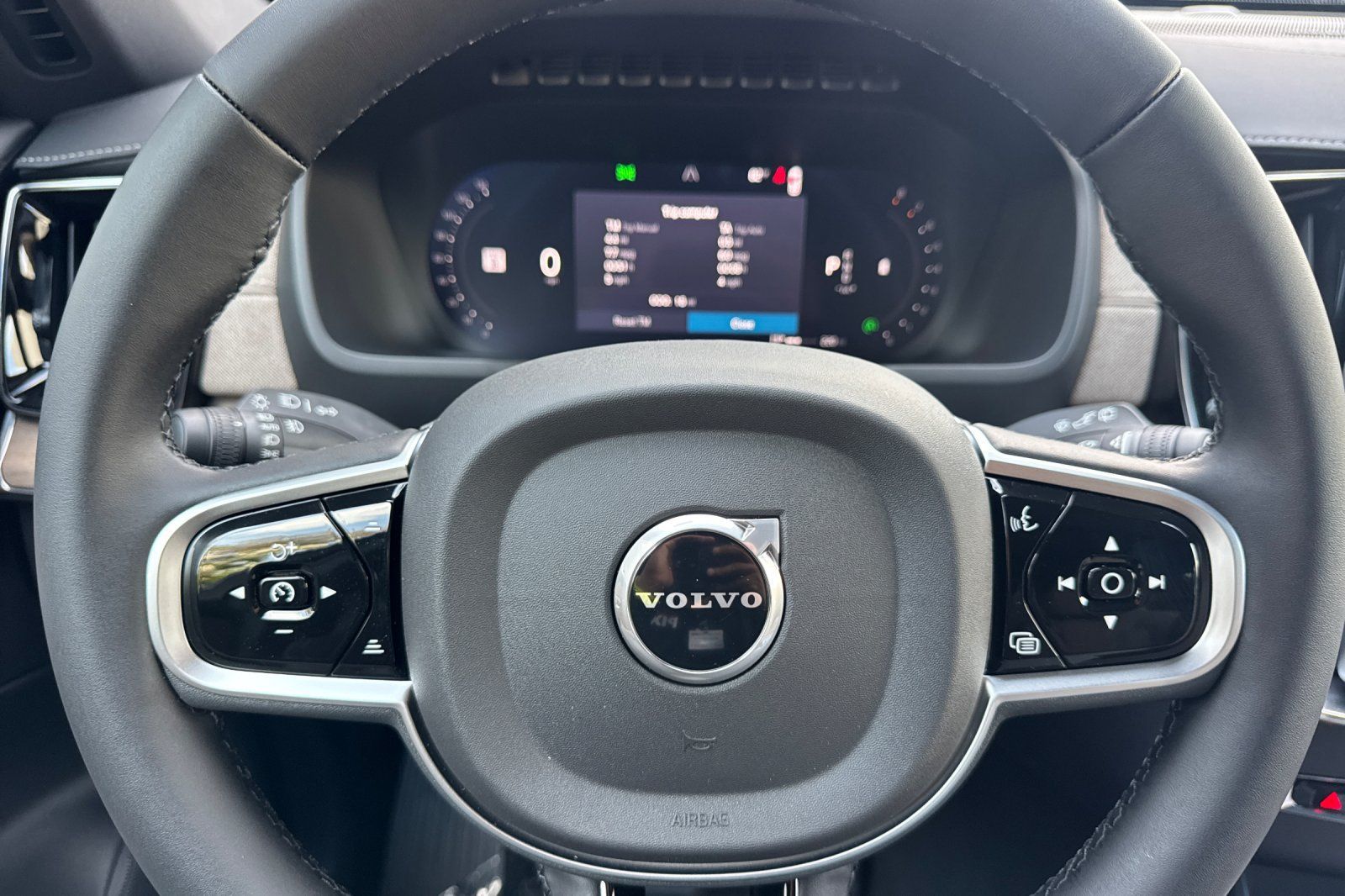 New 2026 Volvo XC90 B5 Ultra AWD/4WD image 22