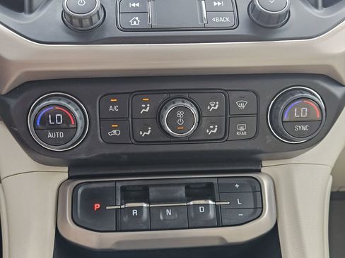 Used 2023 GMC Acadia Denali AWD/4WD image 22
