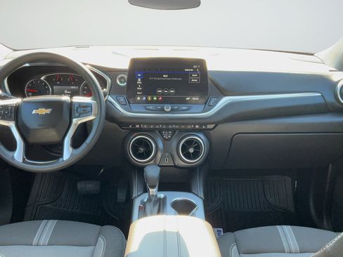Certified 2025 Chevrolet Blazer LT AWD/4WD image 12