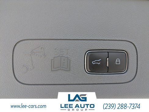 Used 2021 Lincoln Aviator Reserve w/ Elements Package Plus image 11