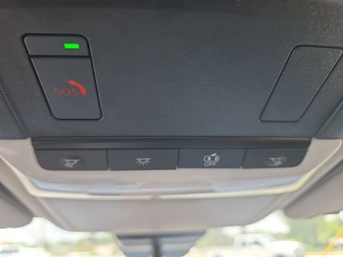Used 2025 Nissan Altima 2.5 SV FWD image 24