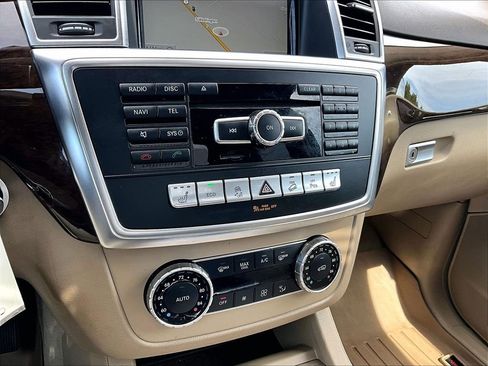 Used 2015 Mercedes-Benz ML 250 BlueTEC 4MATIC image 26