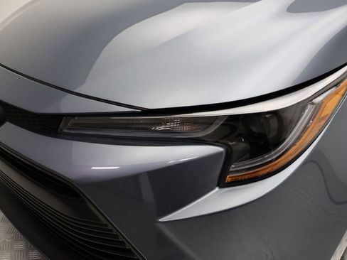 Certified 2025 Toyota Corolla LE image 3