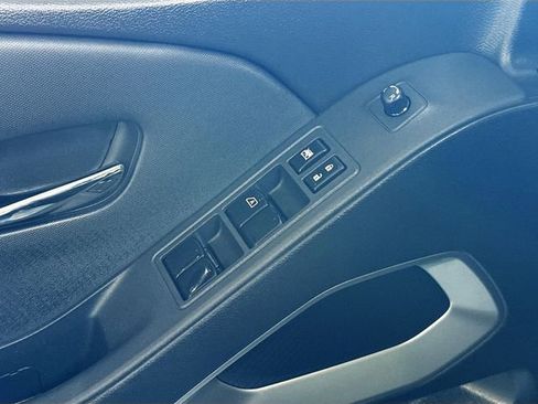 Used 2023 Nissan Frontier SV w/ SV Convenience Package image 18