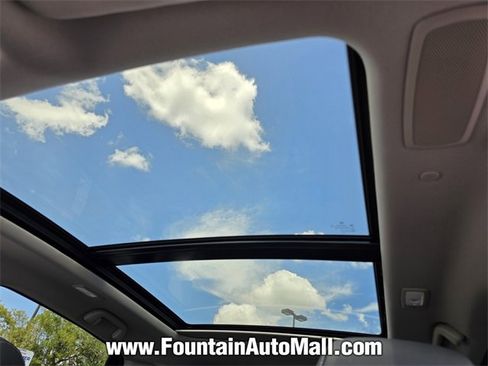 Used 2024 Acura RDX w/ Technology Package image 19