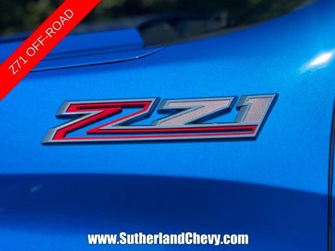 Used 2025 Chevrolet Silverado 1500 LT w/ Z71 Off-Road Package AWD/4WD image 11