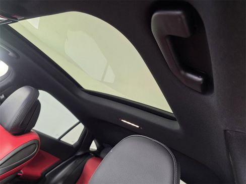 New 2026 Mercedes-Benz GLC 300 4MATIC image 9