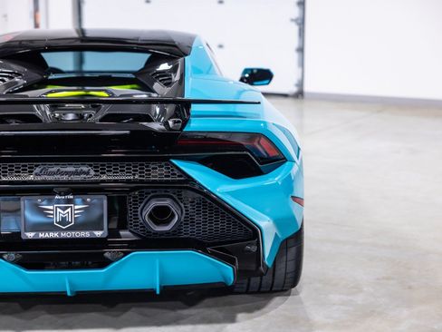 Used 2024 Lamborghini Huracan Tecnica RWD image 13