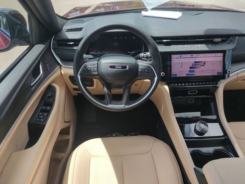 New 2026 Jeep Grand Cherokee L Limited RWD image 17