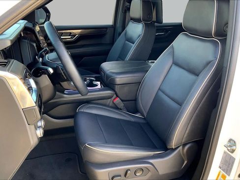 Used 2026 GMC Yukon Elevation w/ Elevation Premium Package RWD image 6
