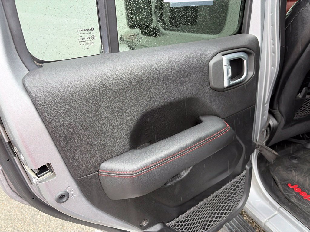 Used 2020 Jeep Wrangler Unlimited Rubicon AWD/4WD image 17