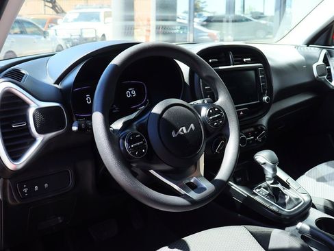 Used 2024 Kia Soul LX w/ Option Group 015 image 39