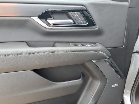 New 2026 GMC Yukon XL Denali w/ Advanced Technology Package AWD/4WD image 13
