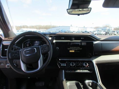 New 2026 GMC Sierra 2500 Denali w/ Denali Reserve Package image 16