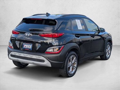 Used 2022 Hyundai Kona SEL w/ Cargo Package FWD image 5