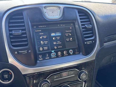 Used 2015 Chrysler 300 C image 13