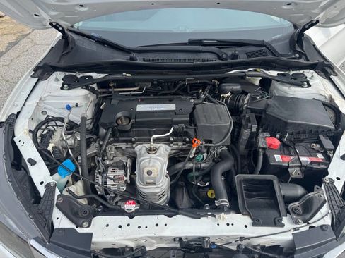 Used 2014 Honda Accord Sport image 11