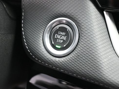 Used 2025 Chevrolet Equinox LT AWD/4WD image 32