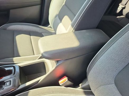 Used 2025 Chevrolet TrailBlazer LT image 21