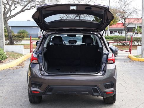 Used 2024 Mitsubishi Outlander Sport SE image 16