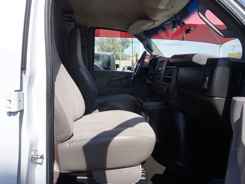 Used 2018 Chevrolet Express 2500 Extended w/ Communications Package RWD image 24