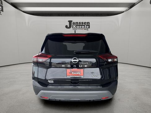 Used 2023 Nissan Rogue SV w/ SV Premium B Package AWD/4WD image 2
