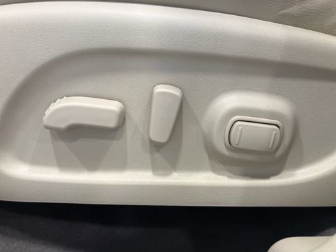 Used 2018 Nissan Murano S image 13