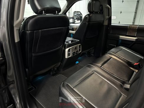 Used 2019 Ford F250 Lariat w/ Lariat Ultimate Package image 35