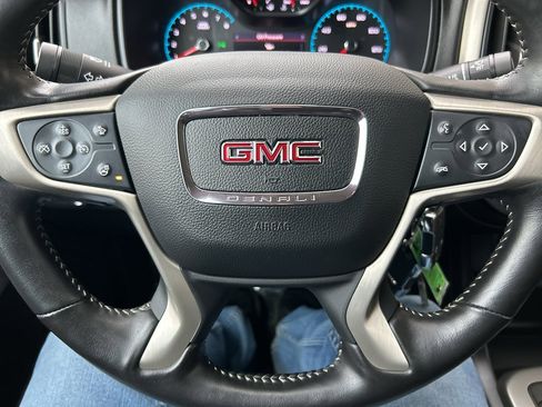 Used 2021 GMC Canyon Denali image 24