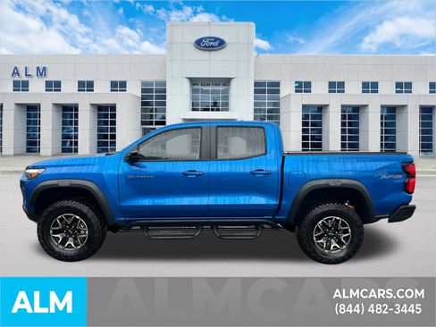 Used 2023 Chevrolet Colorado ZR2 w/ ZR2 Convenience Package III image 10