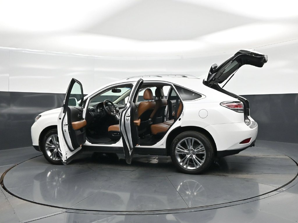 Used 2015 Lexus RX 450h AWD image 36