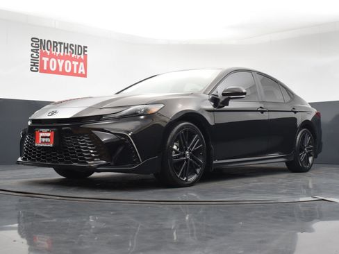 Used 2026 Toyota Camry XLE w/ Convenience Package FWD image 32