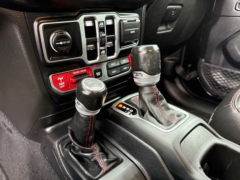 Used 2020 Jeep Wrangler Unlimited Rubicon AWD/4WD image 26