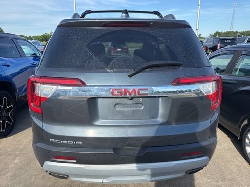 Used 2020 GMC Acadia SLE w/ Driver Convenience Package FWD image 9