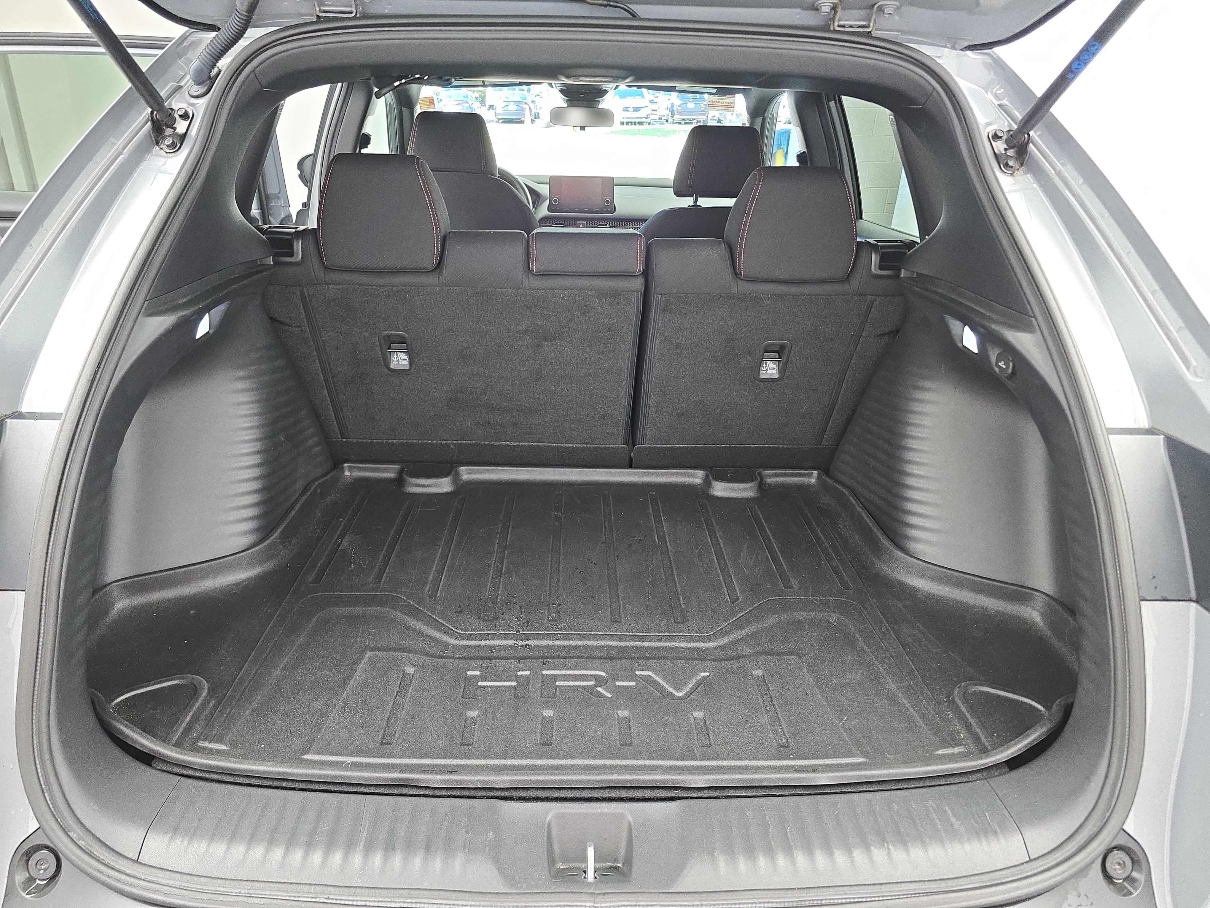 Used 2025 Honda HR-V Sport image 12