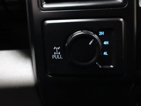 Used 2018 Ford F150 XL w/ Equipment Group 101A Mid AWD/4WD image 19