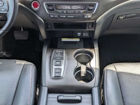 Used 2023 Honda Passport TrailSport image 19