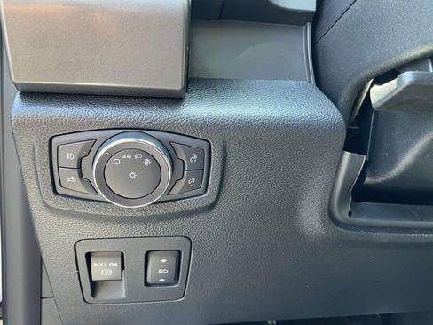 Used 2020 Ford F150 XLT w/ Equipment Group 302A Luxury AWD/4WD image 14