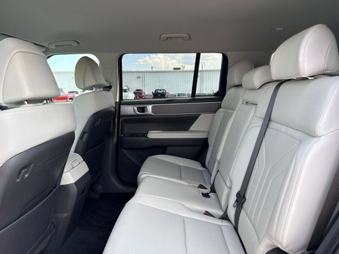 Used 2026 Hyundai Santa Fe SEL FWD image 13