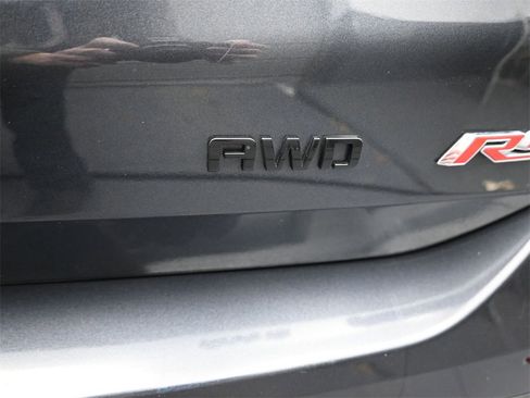 Used 2023 Chevrolet Equinox RS w/ LPO, Floor Liner Package image 11