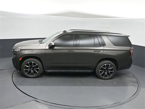 Used 2021 Chevrolet Tahoe RST w/ Rear Media and Nav Package image 37