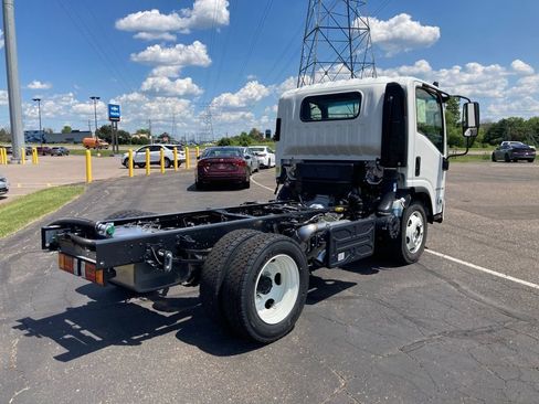 New 2025 Chevrolet Low Cab Forward 5500 XD image 9