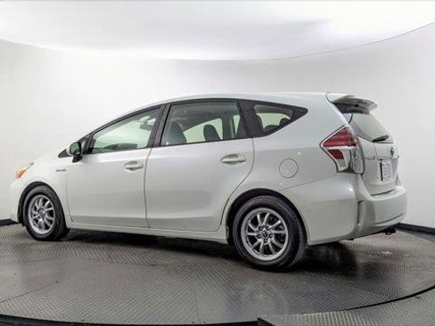 Used 2015 Toyota Prius V Two FWD image 6