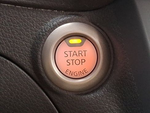 Used 2017 Nissan Sentra SV image 22