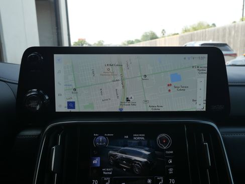 Used 2023 Lexus LX 600 F Sport image 27