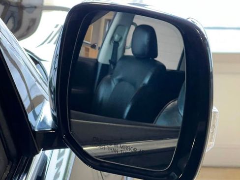 Used 2020 Nissan Armada SL w/ Premium Package image 36