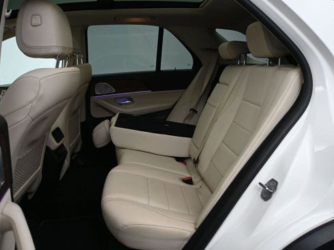 Used 2021 Mercedes-Benz GLE 350 4MATIC image 9