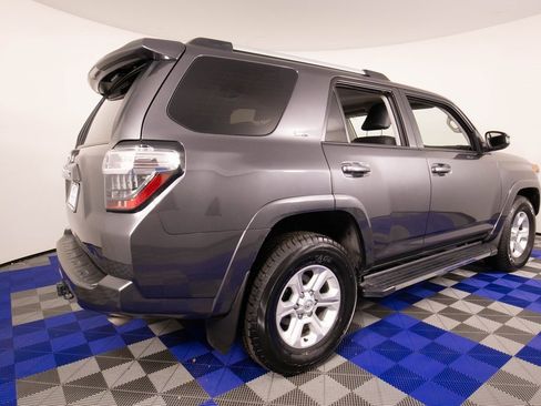 Used 2023 Toyota 4Runner SR5 Premium image 5