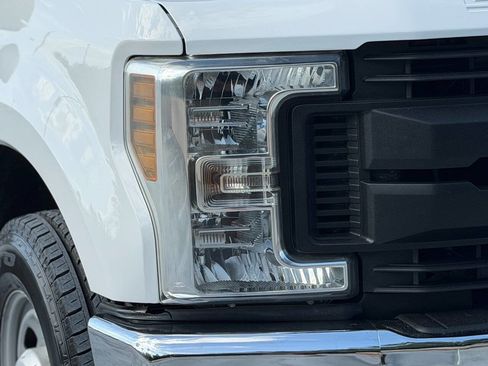 Used 2018 Ford F250 XL w/ Power Equipment Group image 34