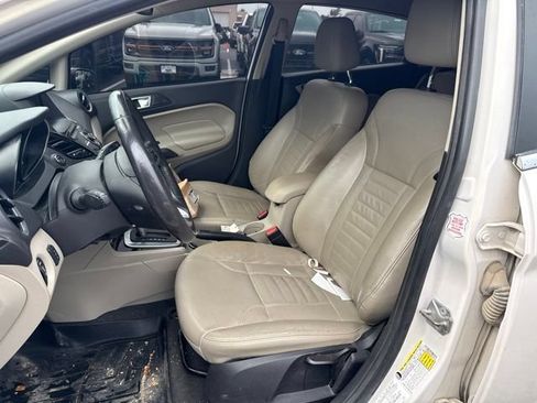 Used 2017 Ford Fiesta Titanium FWD image 10